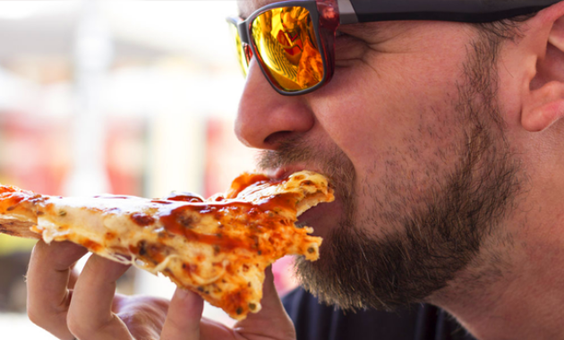 Arti dan Makna Tentang Makan Piza dalam Mimpi
